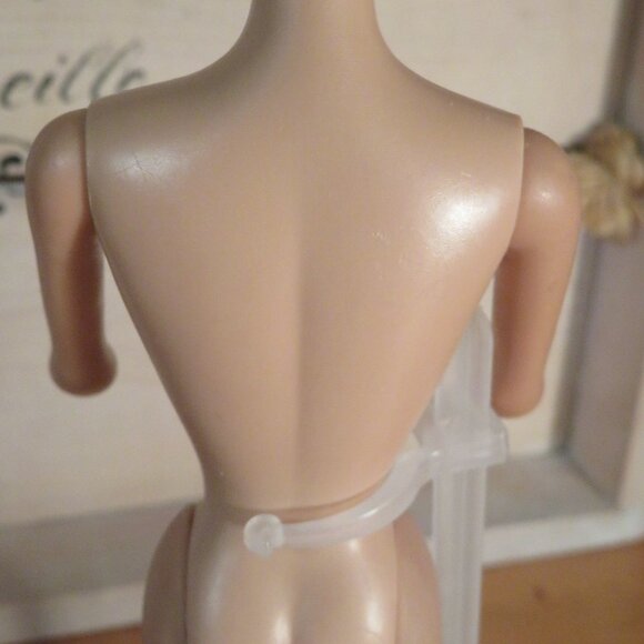 Vintage Barbie Fashion Queen - Picture 7 of 16